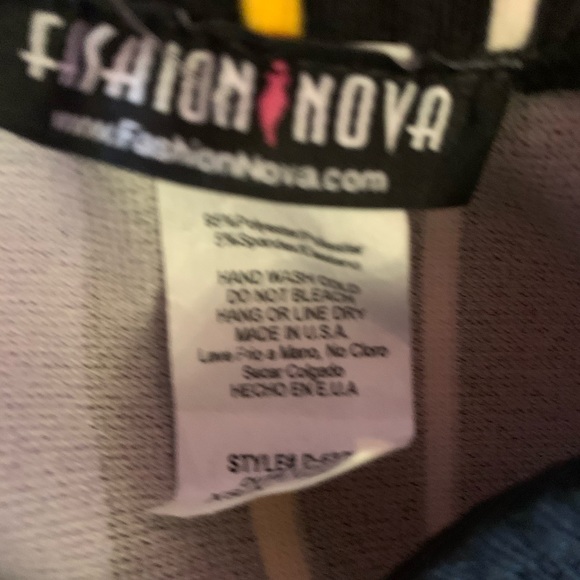 Fashion nova striped dress - Picture 3 of 3